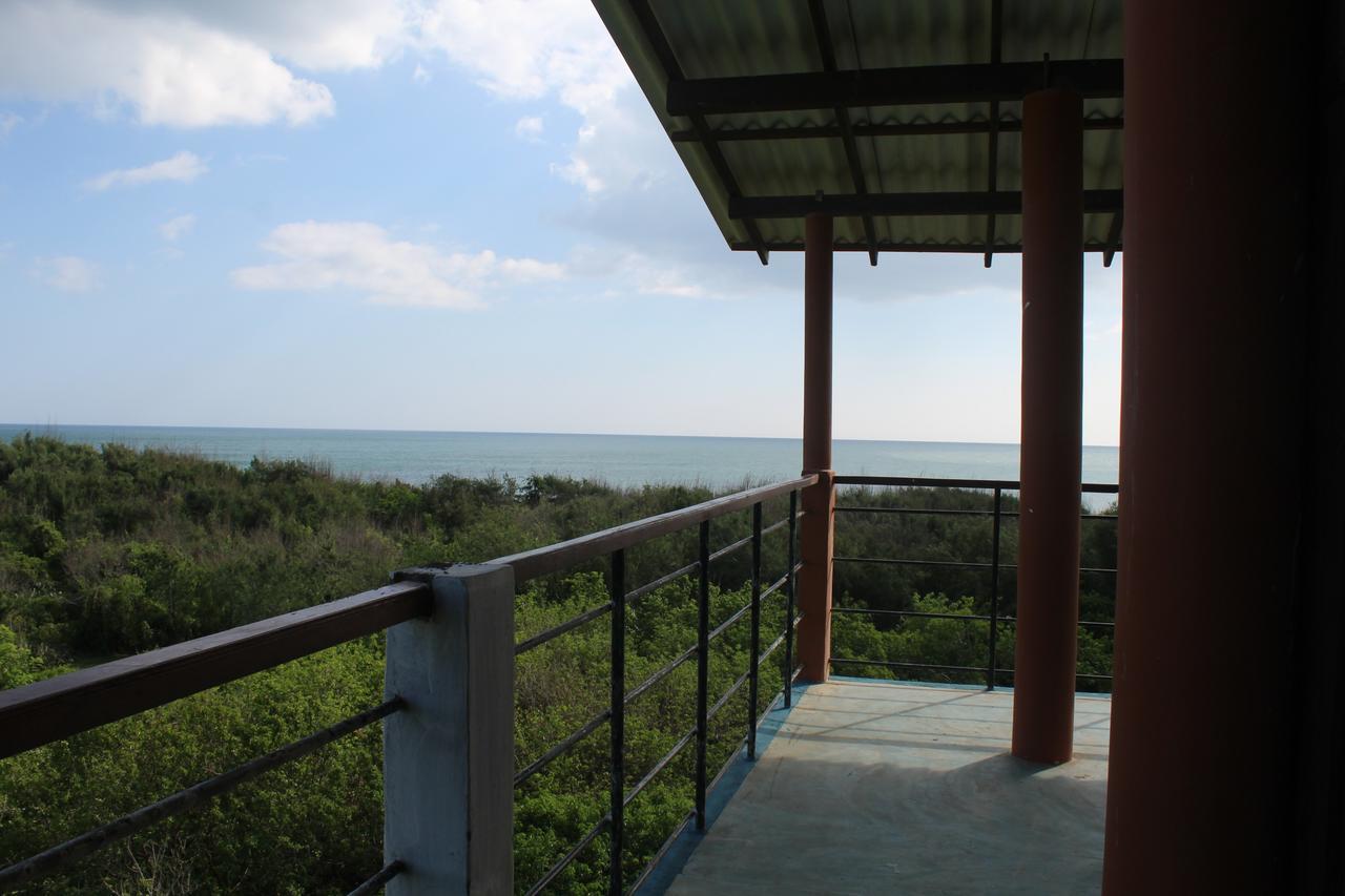 Yala Bay Resort Tissamaharama Ngoại thất bức ảnh